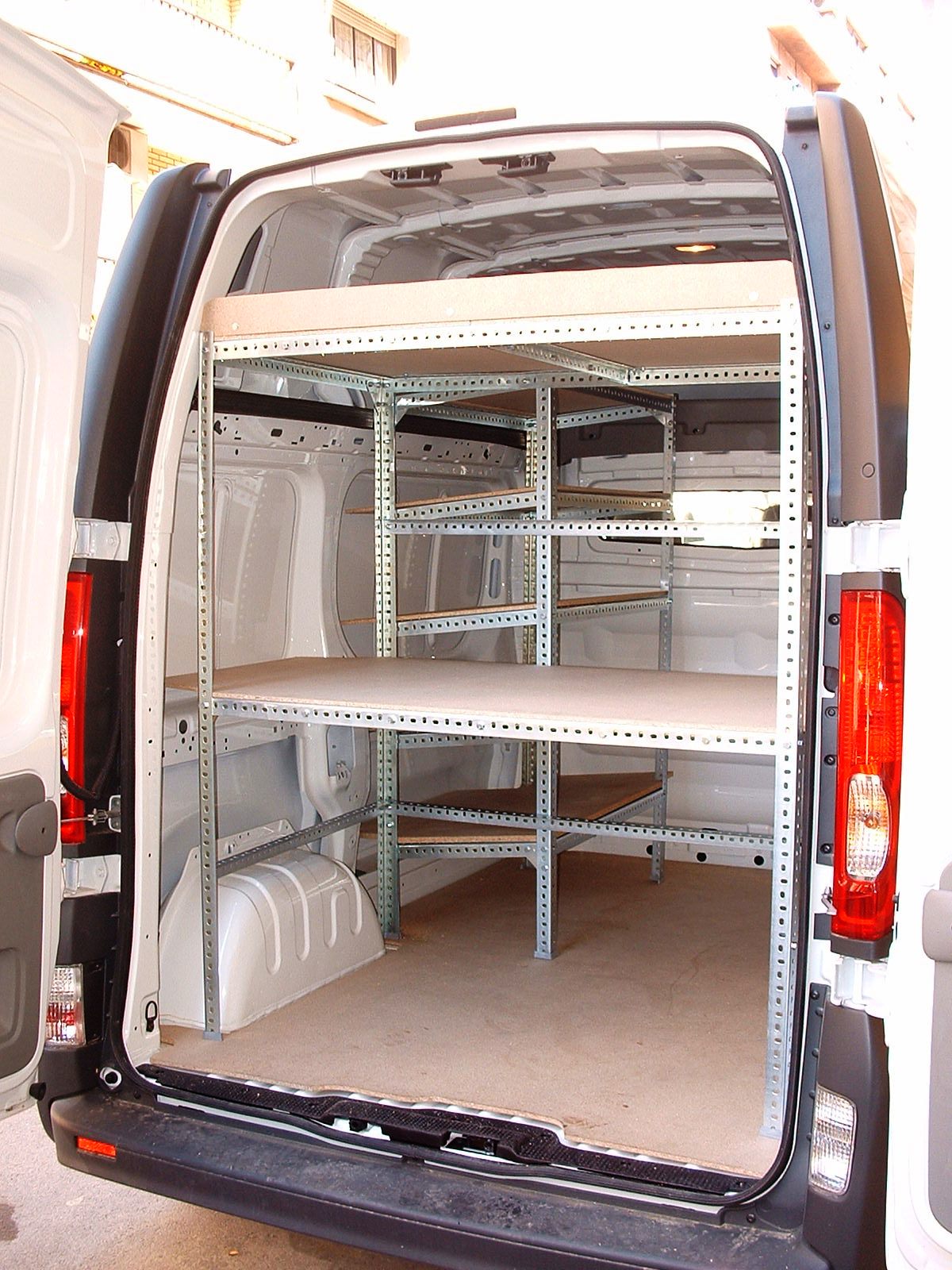 estructura metalica con tablero